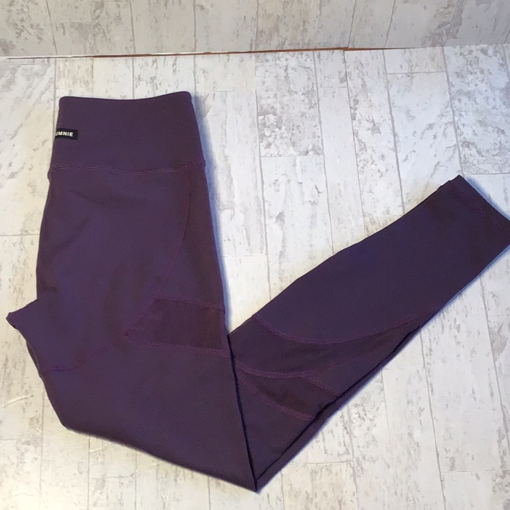 Aumnie Purple Mesh Leggings Size M